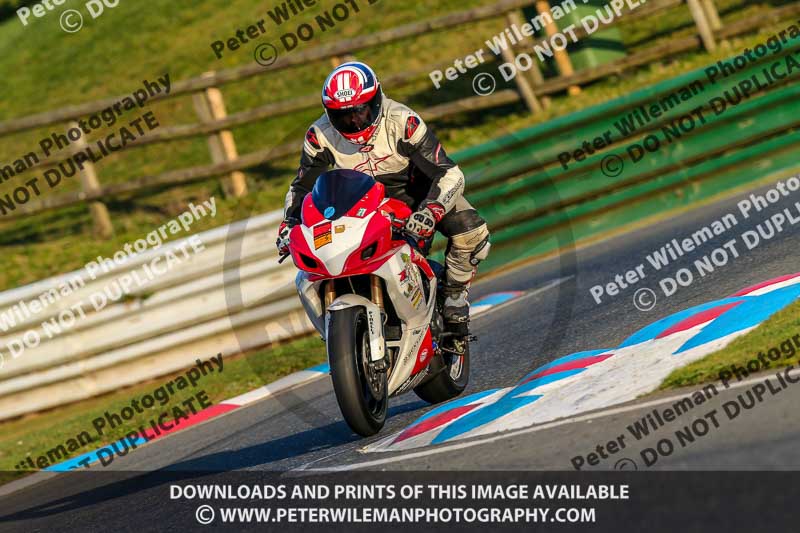 PJ Motorsport Photography 2018;enduro digital images;event digital images;eventdigitalimages;mallory park;mallory park photographs;mallory park trackday;mallory park trackday photographs;no limits trackdays;peter wileman photography;racing digital images;trackday digital images;trackday photos
